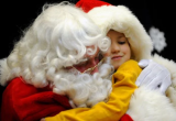 Święty Mikołaj spotkał się z dziećmi na rynku